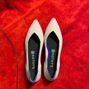 ROTHY’S 9.5 Petal points